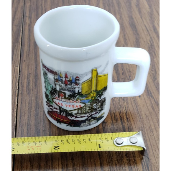 Las Vegas Sign Souvenir Vegas Strip Novelty Mini Mug Toothpick Holder Shot Glass - Picture 7 of 9